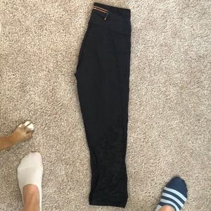 Black lululemon crops *holiday special edition